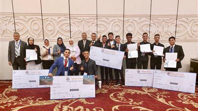 وزير التعليم يهنئ طلاب STEM الفائزين بمسابقة 