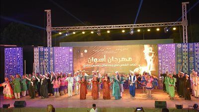 افتتاح مهرجان تعامد الشمس بمسرح فوزى فوزى الصيفى بكورنيش النيل بأسوان