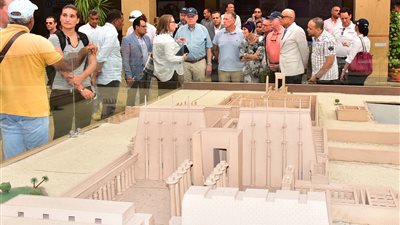 وفد الكونجرس الأمريكي يزور المعالم الأثرية بمحافظة الأقصر (صور)