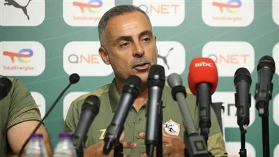 محاضرة فنية من جوميز للاعبي الزمالك قبل مواجهة بيراميدز 