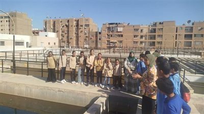 زيارة ميدانية لطلاب المدارس لمحطة مياه الشرب في الأقصر (صور)