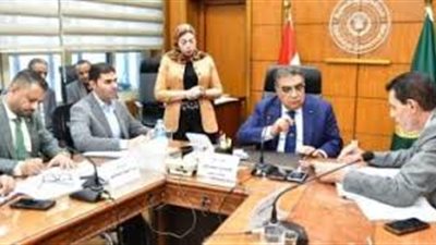 محافظ الدقهلية يلتقى بأعضاء مجلسى النواب والشيوخ