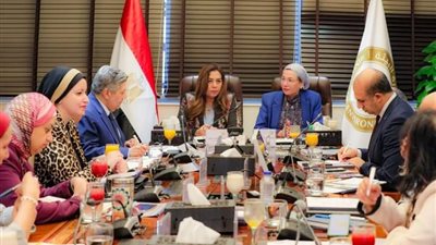 وزيرتا البيئة والتنمية المحلية تترأسان لجنة تسيير البرنامج الوطنى لإدارة المخلفات الصلبة