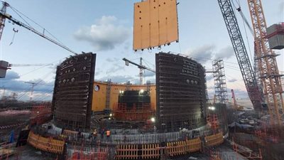 «المحطات النووية»: انتهاء تركيب المستوى الأول لمبنى الاحتواء الداخلي لمبنى المفاعل بالوحدة النووية الثانية