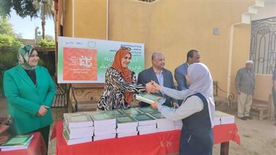 «تعليم الأقصر» توزع مصاحف بلغة الإشارة على الطلاب ذوي الهمم