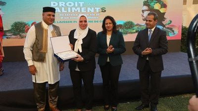 «الفاو» تكرم مدير مشروع حصر ومكافحة مرض العفن البنى في البطاطس 