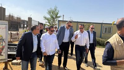 بالصور.. جولة تفقدية لوزير الصحة بمستشفى العين السخنة للطوارئ
