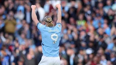 هالاند يقود مانشستر سيتي لاستعادة صدارة الدوري الإنجليزي.فوز نابولي على ليتشي 