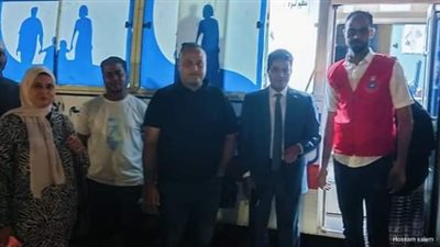 «أبو العطا» يواصل تفقد سير أعمال العيادات المتنقلة في الأقصر (صور)