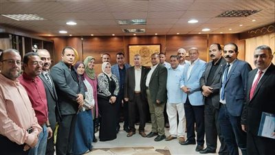 بحفاوة بالغة.. قيادات «تعليم دمياط» تودع وكيل الوزارة