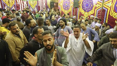 الليلة.. الطرق الصوفية تحتفل بمولد الإمام الحسين