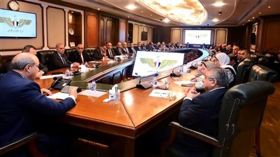 وزير الطيران يجتمع مع مديري المطارات المصرية لإستعراض خطة العمل خلال المرحلة القادمة