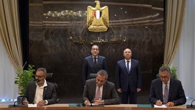 مدبولي يشهد توقيع مذكرة تفاهم مع موانئ دبي العالمية