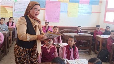 وكيل «تعليم دمياط» تتابع سير العملية التعليمية وانتظام الدراسة 