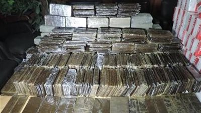 بـ 20 فرش حشيش.. تفاصيل سقوط أخطر تشكيل عصابي في حلوان