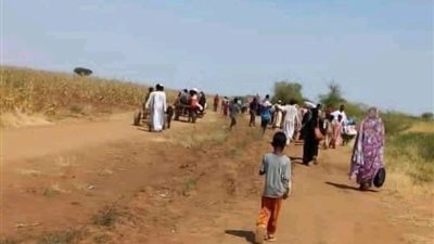 مدينة سودانية تحول الاستاد الخاص بها لمركز للنازحين