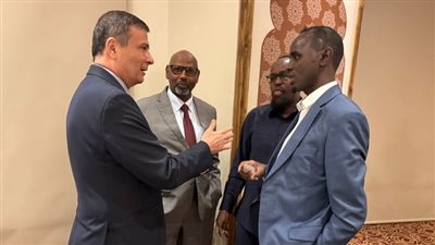 وزير الزراعة يبحث مع نظيره الصومالي تعزيز التعاون في المجال الزراعي