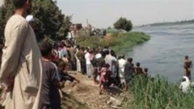 انتشال جثة سائق سقط بالترعة في حادث انقلاب سيارة بالبحيرة