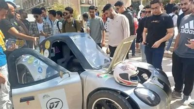 بخامات محلية 100%.. تفاصيل ابتكار طلاب الهندسة بجامعة أسيوط سيارة سباق كهربائية 