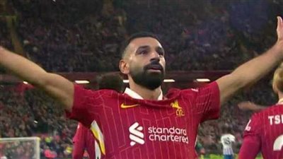 صلاح يقود ليفربول لاستعادة صدارة البريميرليج بالريموانتادا أمام برايتون