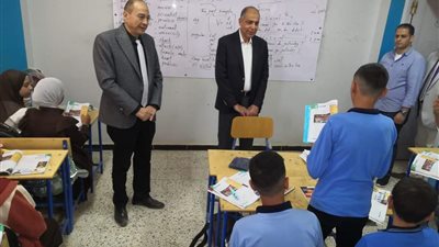محافظ المنيا يتفقد مدرسة بني حسن الإعدادية المشتركة ومصنع التغذية المدرسية بمركز أبوقرقاص