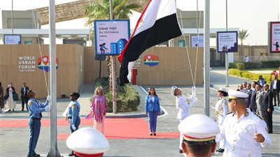 انطلاق فعاليات المنتدى الحضري العالمي في القاهرة برفع علمَي مصر والأمم المتحدة