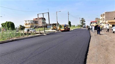 بالصور.. رصف الشوارع وتركيب بلاط انترلوك بالأقصر بالأقصر 