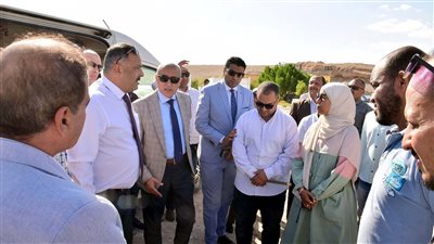 محافظ الأقصر يجرى جولة ميدانية موسعة للمنشآت العامة بمركز أرمنت (صور)