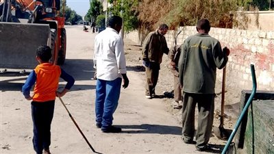 «مدينة الأقصر» تستجيب لشكاوى المواطنين بتنفيذ حملات نظافة بالشوارع 