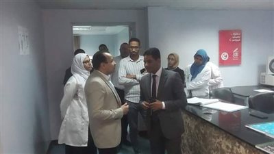 «وكيل الصحة» يتفقد سير العمل بمستشفى حميات الأقصر (صور)