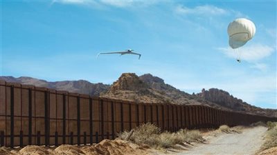 منطاد عسكري إسرائيلي يحلق بأجواء بعلبك شرقي لبنان 