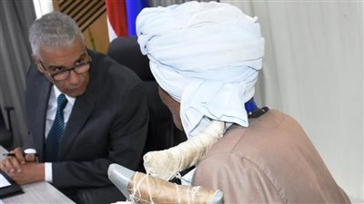 محافظ أسوان يستمع لمطالب ومشاكل 105 مواطنين 