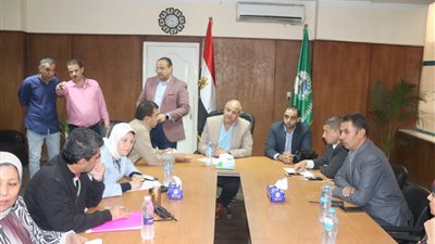 محافظ القليوبية يستجيب لطلبات المواطنين خلال اللقاء الجماهيري