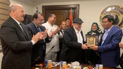 الفريق جلال الهريدي يكرم اللواء طارق نصير بعد انتخابه نائبا لرئيس البرلمان العربى