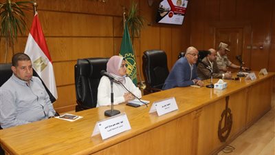 محافظ القليوبية يناقش استعدادات التدريب العملي المُشترك لمجابهة الأزمات والكوارث 