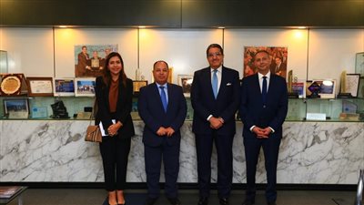  الحكومة توافق على تعاقد 