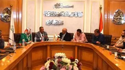 غرفة القاهرة تبحث مع المحافظة تجديد تراخيص مجازر الدواجن