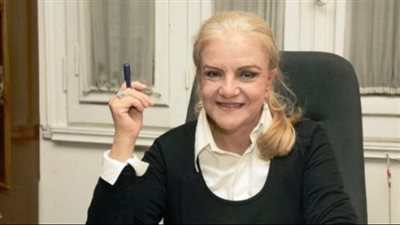 وفاة الإعلامية والروائية جيلان حمزة 