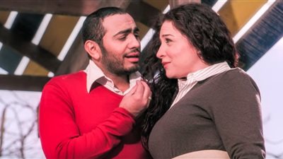 تدهور الحالة الصحية لوالدة مي عز الدين.. وتامر حسني يطلب الدعاء لها