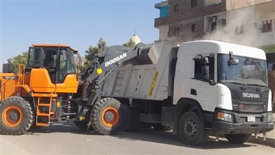 رفع 2370 طنا من المخلفات والأتربة خلال حملة نظافة بالأقصر (صور)