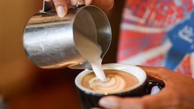 علاقة شرب لاتيه الحليب بأمراض القلب عند النساء