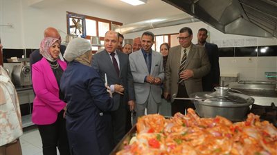 محافظ كفرالشيخ يتفقد ‏مدرسة خالد بن الوليد للنور والمكفوفين(صور)