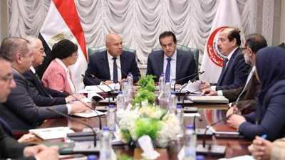 اجتماع لوزيري الصحة والنقل بشأن منظومة الألبان الصناعية 