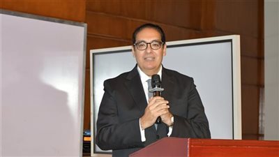 «عبدالصادق» يكشف تفاصيل مشاركة جامعة القاهرة بالمنتدى الحضري العالمي