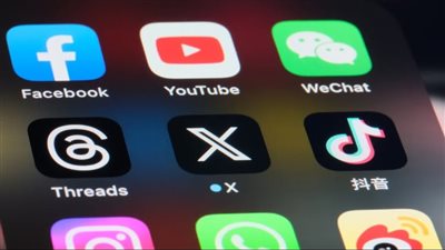 إيلون ماسك يشيد بنجاح نظام الذكاء الاصطناعي الجديد جروك