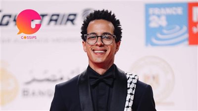 طه الدسوقي يعبر عن تضامنه مع غزة بإسكارف فلسطيني