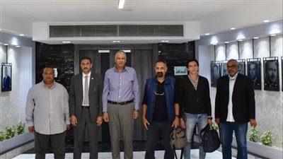 محافظ أسوان يستقبل وفد الهيئة المصرية العامة للبترول