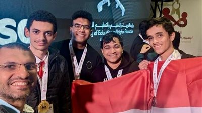 وزير التعليم يهنئ فريق مدارس «ستيم» الفائز بختام أولمبياد الرياضيات العربي بقطر