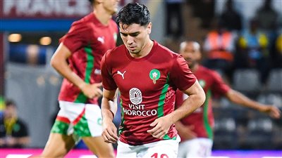 تقارير.. ميلان يرغب فى استعادة خدمات لاعبه المغربي السابق