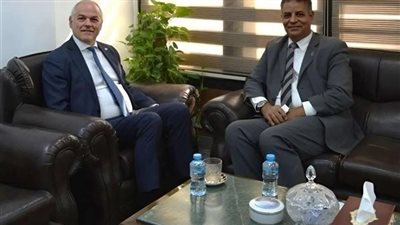 رئيس هيئة الاستشعار من بعد يبحث تعزيز التعاون مع سفير أستراليا بالقاهرة 